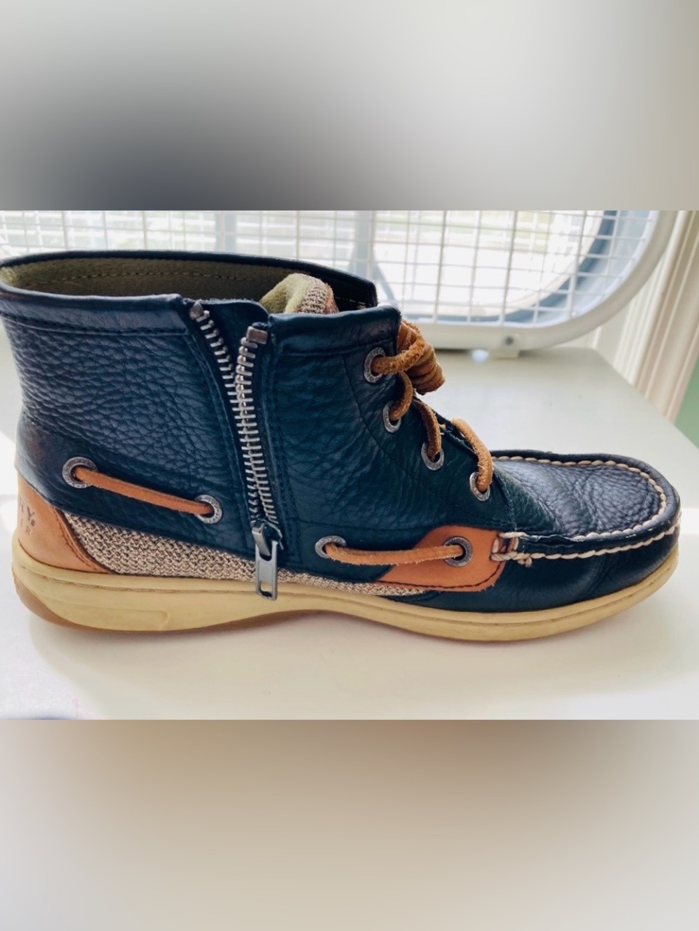 Sperry Navy Blue and Tan Chukka Boat Shoes Size 6 - Picture 3 of 5